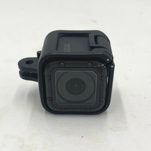 Go Pro Hero 5 Camera Bundle with Accessories & Case- Chest strap, Mounts TESTED - Picture 3 of 11